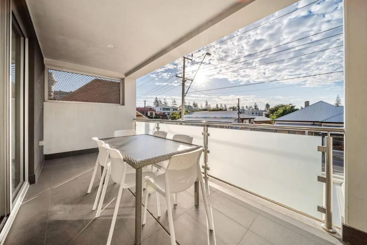 Level Up Henley Apartment Grange 0*,  Australia