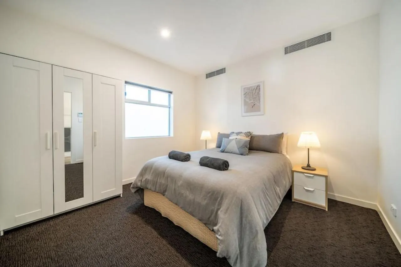 Level Up Henley Apartment Grange